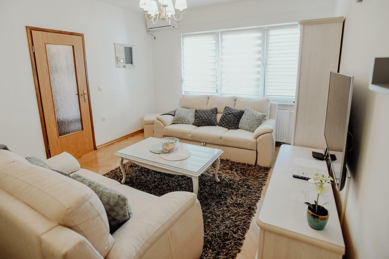 Apartman M5 Ðakovo Exterior foto